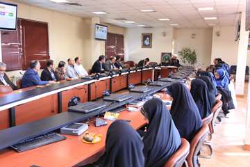 نشست تقابل اسلام و استکبار